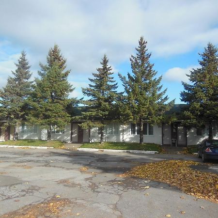 Motel Le Paysan Монреаль Экстерьер фото