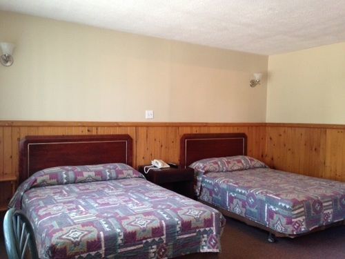 Motel Le Paysan Монреаль Экстерьер фото